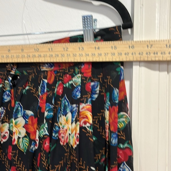 Potomac collection Floral Black Skirt size 14 - Picture 6 of 7